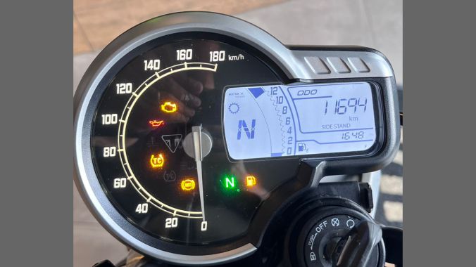 03 Triumph Speed 400