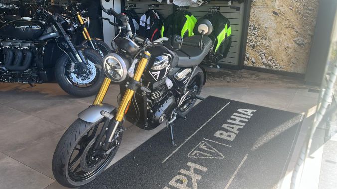 01 Triumph Speed 400 – 2025