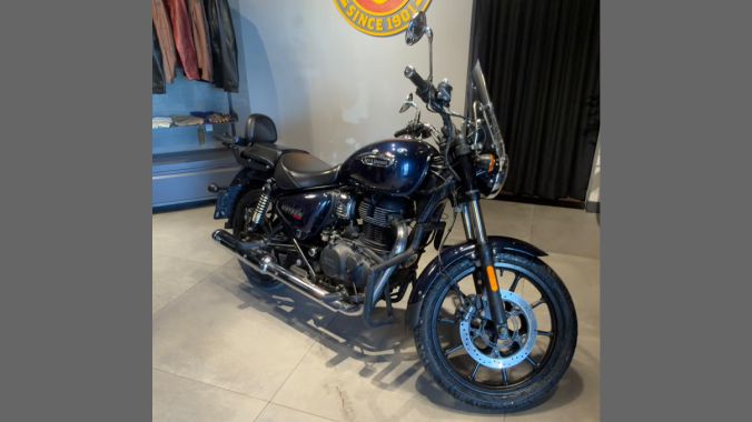 04 Royal Enfield Meteor 350 - 2023 2024
