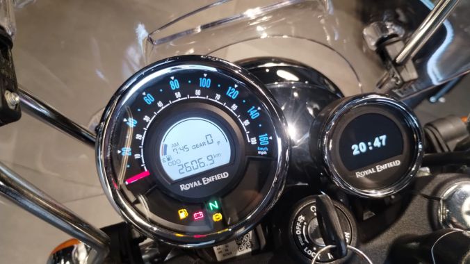 03 Royal Enfield Classic 350 - 2025 2026