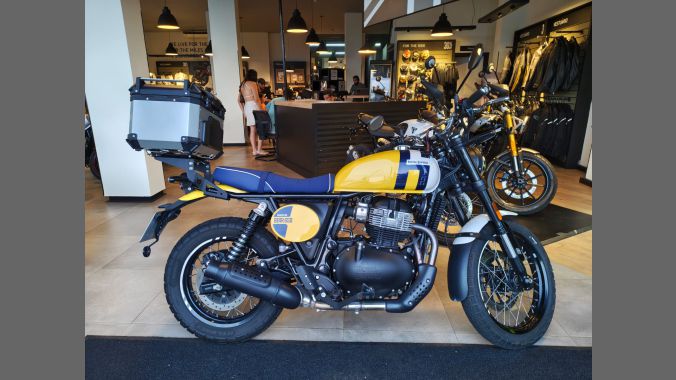 04 Royal Enfield Bear 650 - 2026 2027