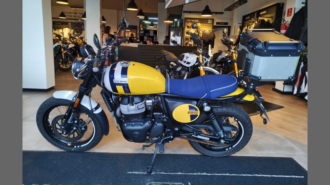 05 Royal Enfield Bear 650 - 2026 2027