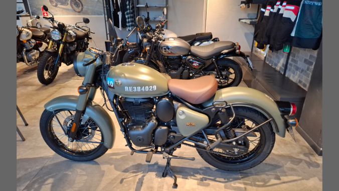 05 Royal Enfield Classic 350 - 2024 2025