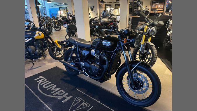 05 Triumph Bonneville T100