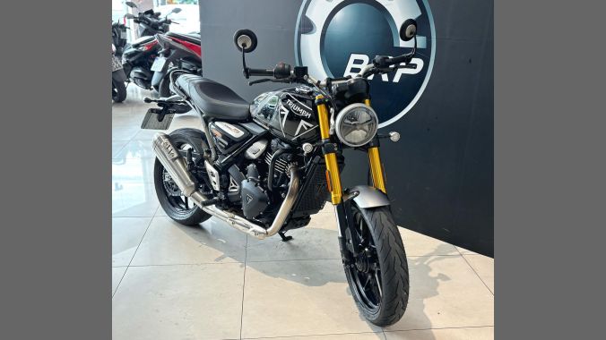 02 Triumph Speed 400