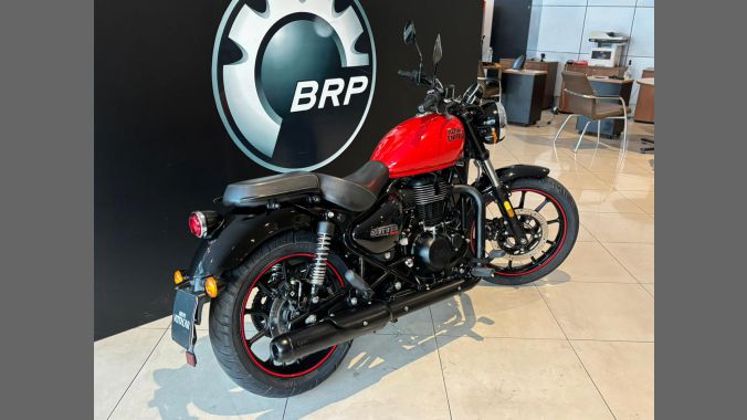 05 Royal Enfield Meteor 350