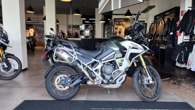 06 Triumph Tiger 1200 Rally Explorer