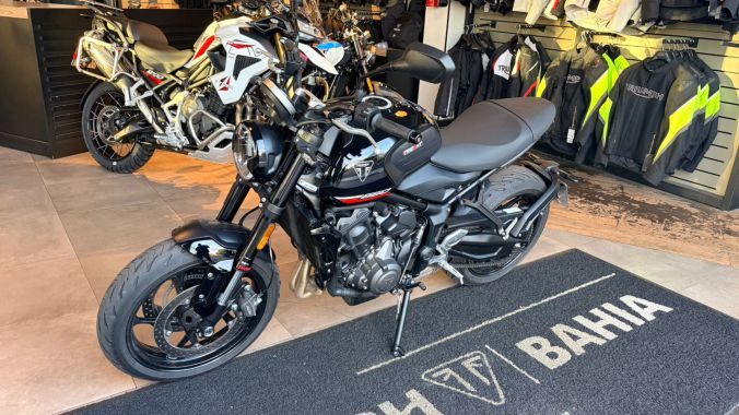 02 Triumph Trident 660 - 2025 2026