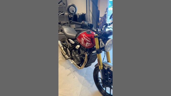03 Triumph Speed 400 – 2025