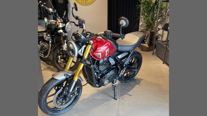 04 Triumph Speed 400 – 2025