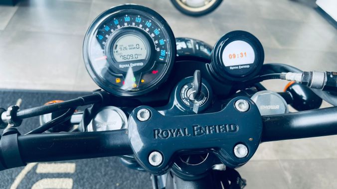 01 Royal Enfield Shotgun 650 - 2025