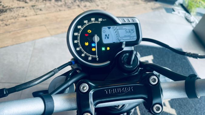 05 Triumph Speed 400 – 2025 2026