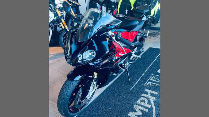 01 BMW S1000 RR - 2017