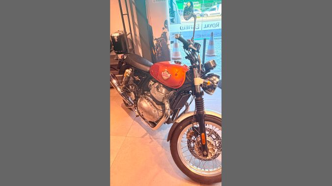 01 Royal Enfield Interceptor 650 - 2022 2023