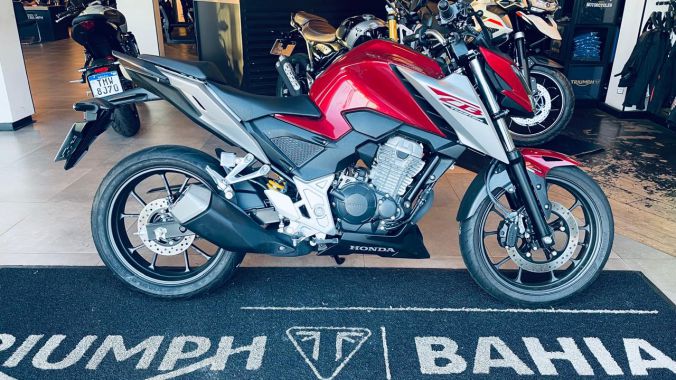 03 Honda CB 300F Twister - 2026