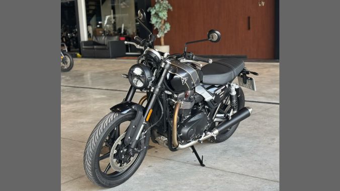 03 Triumph Speed Twin 900 – 2025 2026