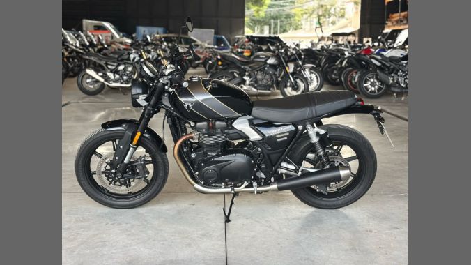 04 Triumph Speed Twin 900 – 2025 2026