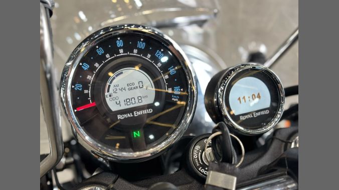 03 Royal Enfield Meteor 350 - 2025 2026