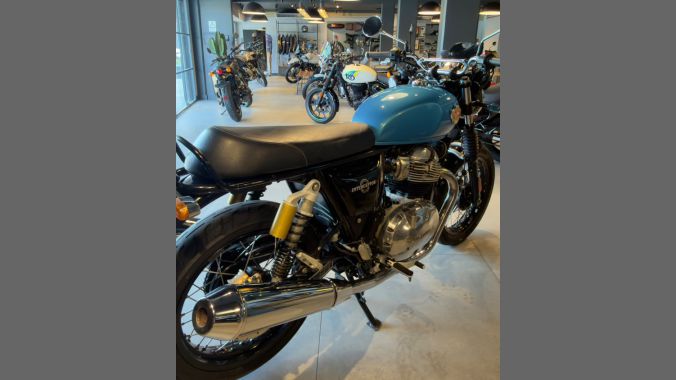 01 Royal Enfield Interceptor 650 - 2022 2023