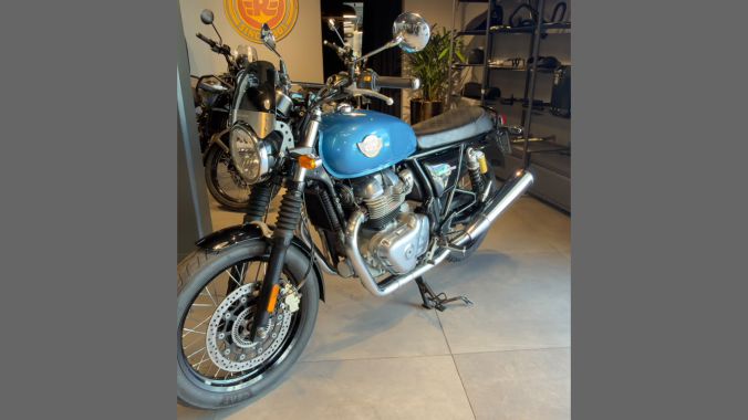 04 Royal Enfield Interceptor 650 - 2022 2023