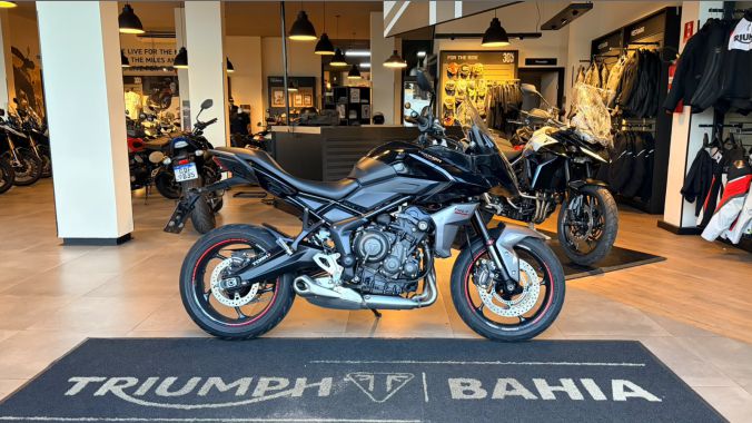 06 Triumph Sport 660