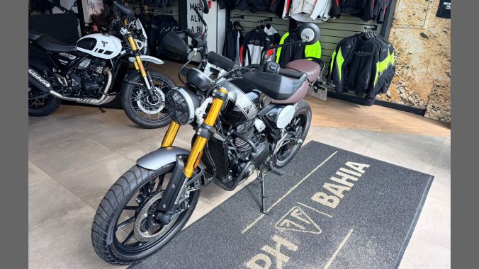 02 Triumph Scrambler 400 X – 2025